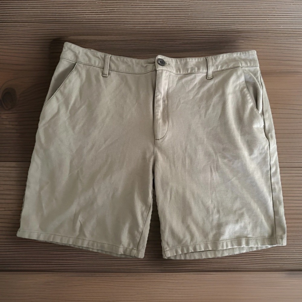 True Classic Shorts 38‎ Men's 8" Classic Fit Comfort Chino Short